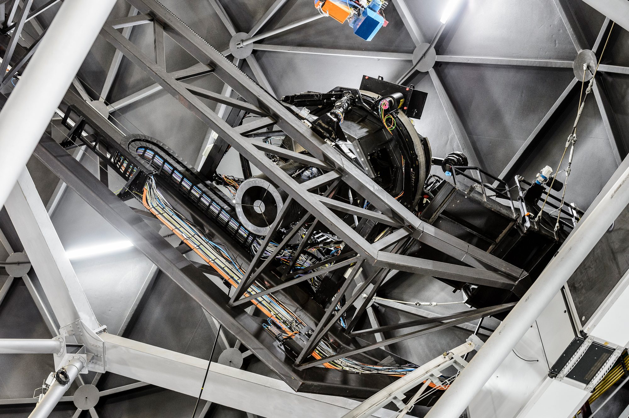A view from the bottom of the payload and tracker, which resides at the top of the SALT.